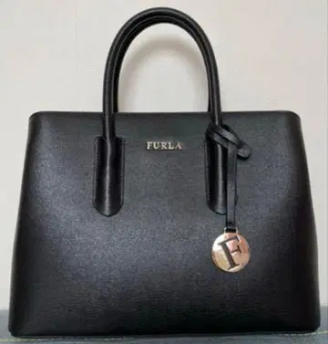 FURLA 블랙 핸드백