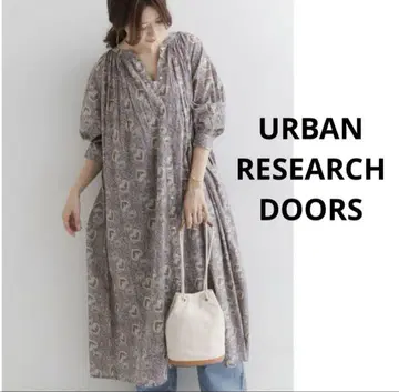 URBAN RESEARCH DOORS 아라베스크 개더 원피스