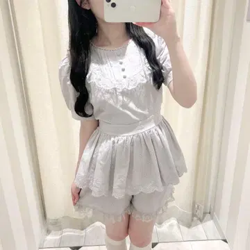 evelyn 레이스 프릴 페플럼 세트