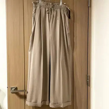 어반 리서치 로쏘 새틴 이지 턱 와이드 팬츠