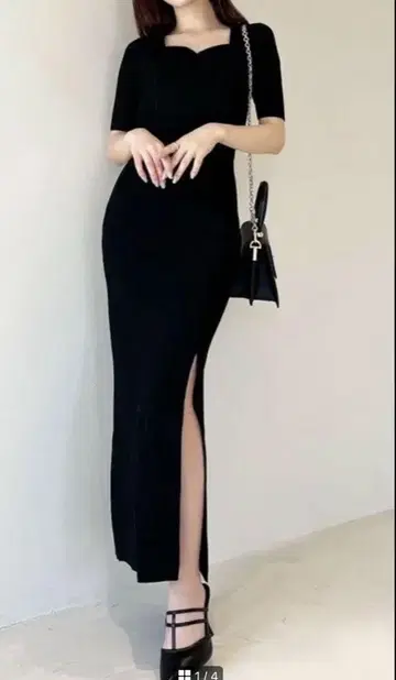 [ 가격 인하 가능 ] 리젝시 슬릿 니트 원피스 블랙