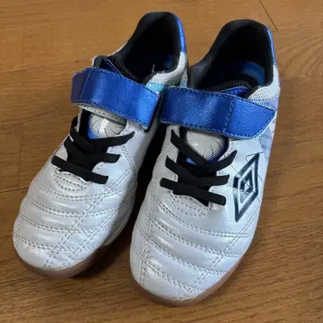 umbro 풋살화 화이트/블루 20cm