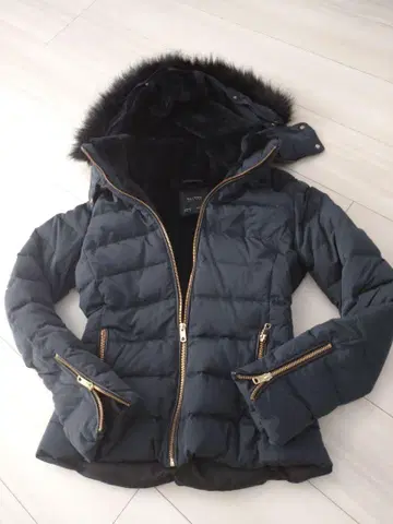 ZARA woman 다운 자켓 새상품급