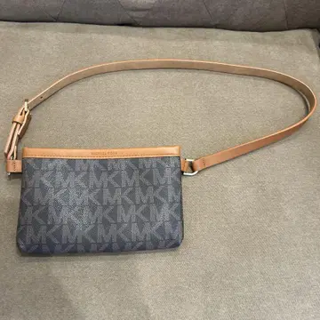 MICHAEL KORS 벨트 백 빅 사이즈