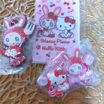 MezzoPiano x HelloKitty 카드 거울 & 러버 마스코트