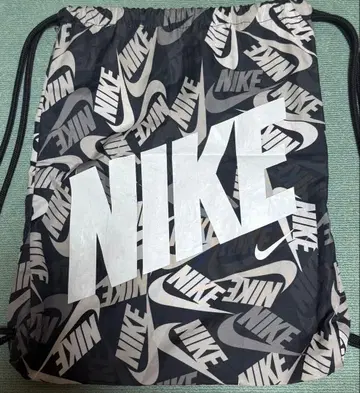 NIKE 냅색 블랙/화이트