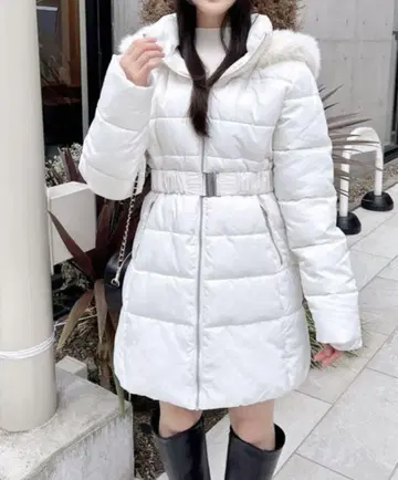 INGNI 잉그 퍼+후드 부착 허리 벨트 에코 다운 코트
