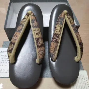 전통적인 일본풍 패턴 조리 그레이