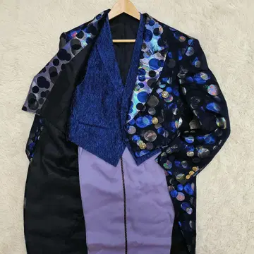 [컨디션 최상] 네이비 x 퍼플 도트 라메 믹스 골드 버튼 무대 의상