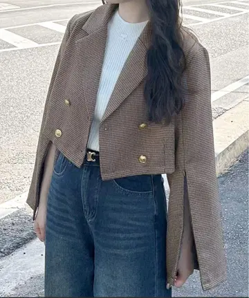 골드 버튼 2way 슬릿 슬리브 숏 자켓
