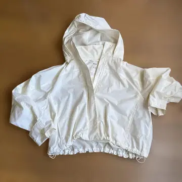 미사용 새상품 UNIQLO 마운틴 파카