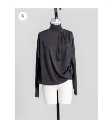 미사용 새상품 deres 18th collection 다크 그레이 니트