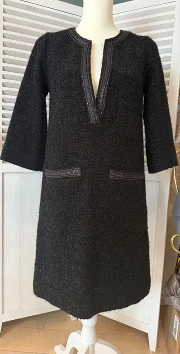 ADORE 연말연시 외출에 최적 블랙 트위드 고급 아가씨 원피스