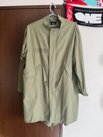 BEAMS HEART 모즈 코트 올리브