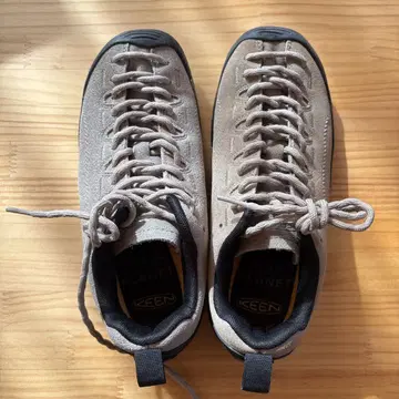 킨 재스퍼 24cm 빨간색 신발끈은 미사용