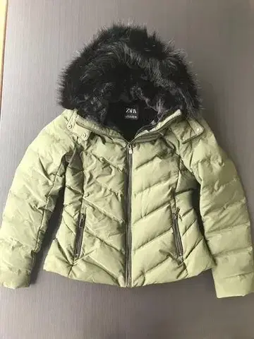 [ 미사용 ] ZARA 다운 자켓 올리브 그린 M 사이즈