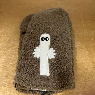 무민 브라운 장갑 캐릭터 자수
