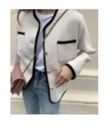 아이보리 노카라 자켓 버튼 포함