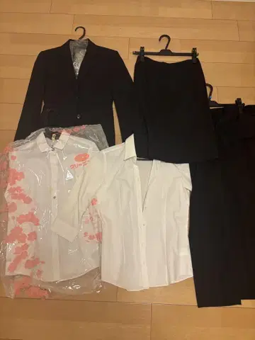 아오야마 양복 취업 정장 5세트 자켓, 바지, 스커트, 셔츠