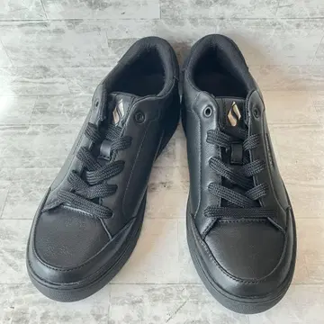 [ 새상품급 ] 스케쳐스 23cm 가죽 통굽 블랙 스니커즈 컴포트
