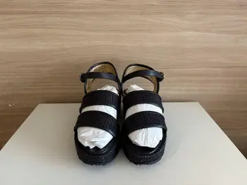 [ 새상품급 ] 드로어 STEIGER 블랙 웨지솔 샌들 22.5