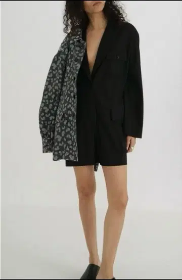클라네 MILITARY SHORT ALL IN ONE 미사용 새상품
