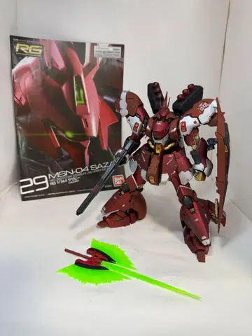 RG 사자비 건담 프라모델