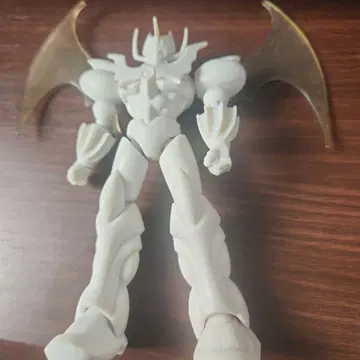 프라이스 액션 피규어 진심 카이저 화이트 날개 포함 약 15cm