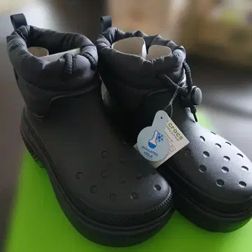 crocs stomp puff boot 29cm black