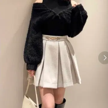 SNIDEL 박스 플리츠 미니 스커트 아이보리