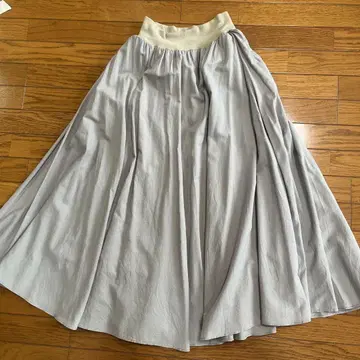 그레이 플레어 스커트