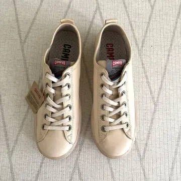 새상품 Camper 여성용 스니커즈 크림 size 38 24cm
