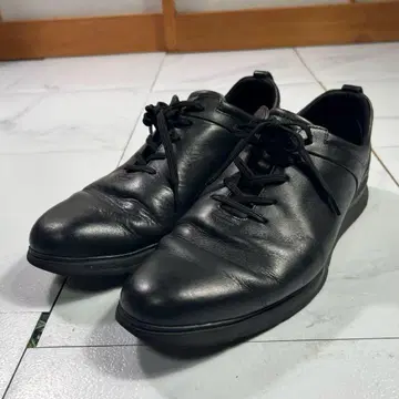 새상품급 리갈 REGAL 가죽 스니커즈 블랙 71EL 경량 25.5cm