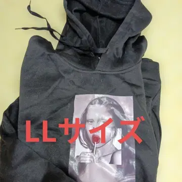 블랙 후드 부착 맨투맨 트레이닝복