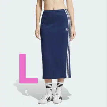 택 포함 새상품 아디다스 오리지널 라이프스타일 니트 스커트 L 사이즈
