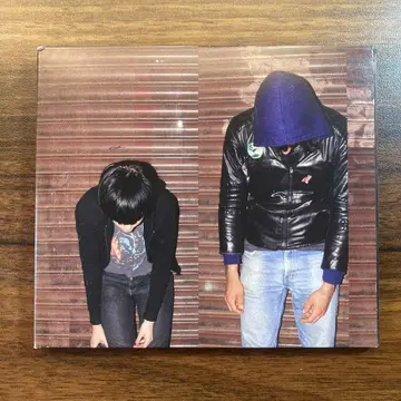 Crystal Castles - 1st 일본반 CD