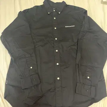 Thisineverthat 블랙 셔츠