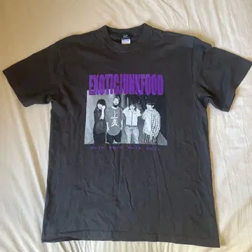 NEE JUNK FOOD TEE
