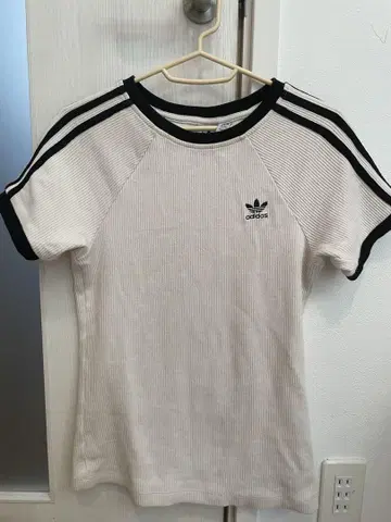 adidas 와플 반팔 티셔츠