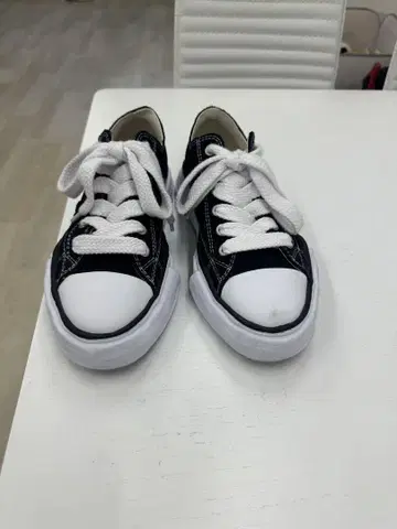 MMY 블랙 캔버스 스니커즈 사이즈 41