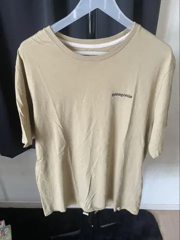 patagonia 베이지 T셔츠 M사이즈
