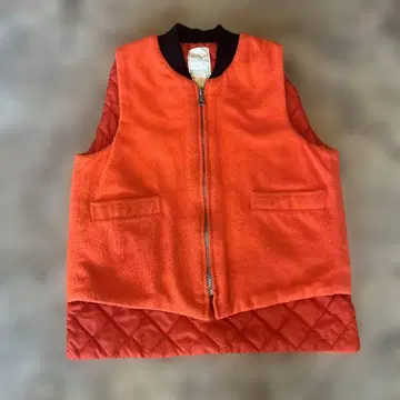 오렌지 플리스 퀼팅 베스트
