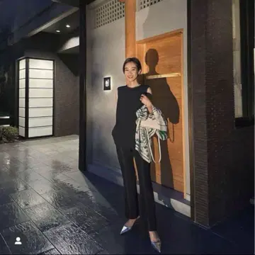 ELLIE 조젯 플레어 팬츠 네이비