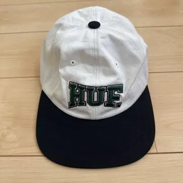 HUF 자수 로고 캡