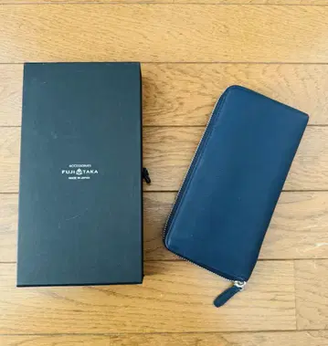 FUJI TAKA 네이비 가죽 장지갑 박스 포함