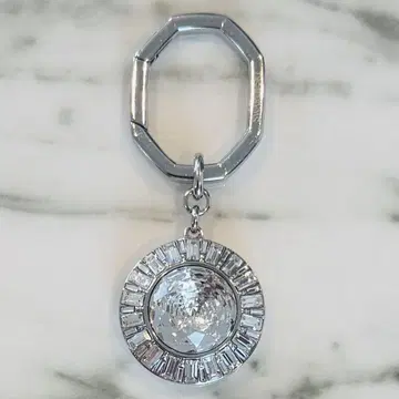 Swarovski 키링 라운드컷 화이트