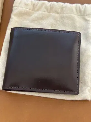 GANZO 쉘 코도반 2 버건디 이단 접이식 지갑