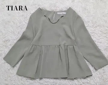 티아라 TIARA 페플럼 스타일 블라우스