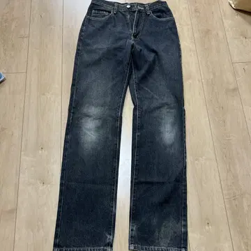 다크 블루 스트레이트 데님 팬츠