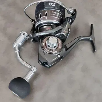 Daiwa Catalina 5000H 스피닝 릴